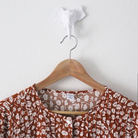 RELISTED NWT Old Navy Floral Pleated Blouse Shirt L568 - Picture 7 of 7